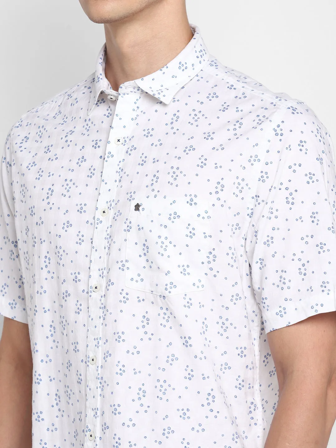 100% Cotton White Printed Slim Fit Half Sleeve Casual Shirt