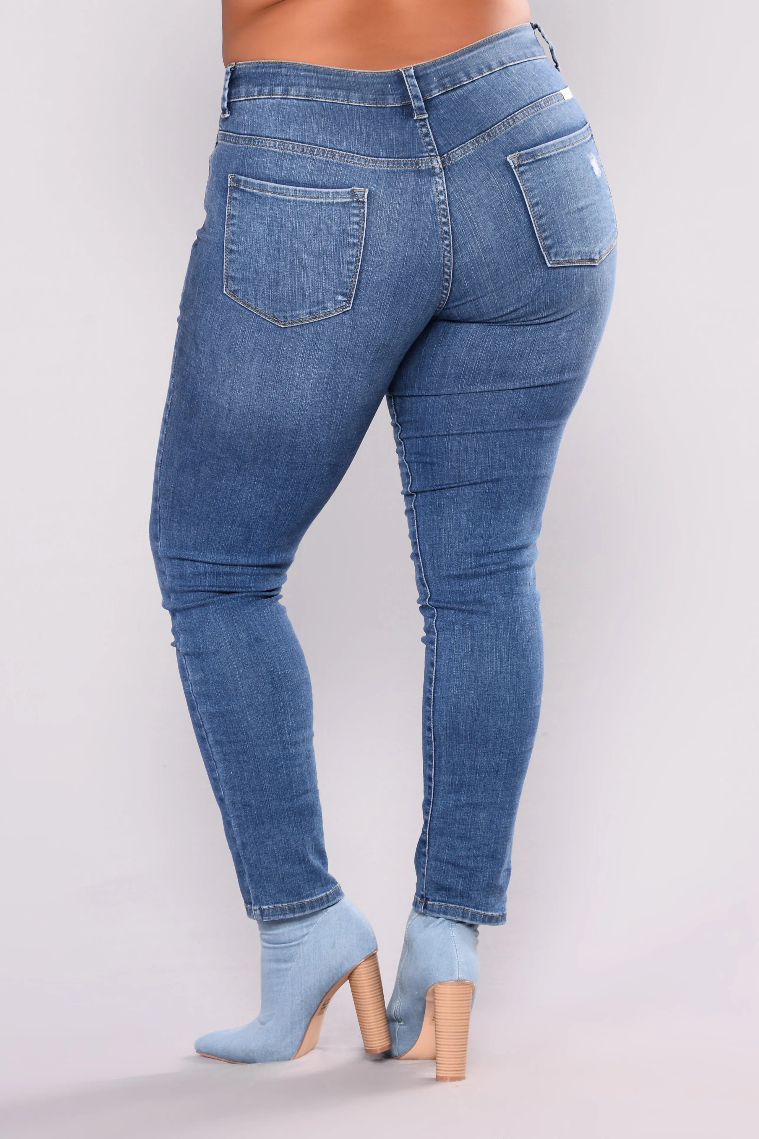 Araceli Skinny Jeans - Medium Blue Wash