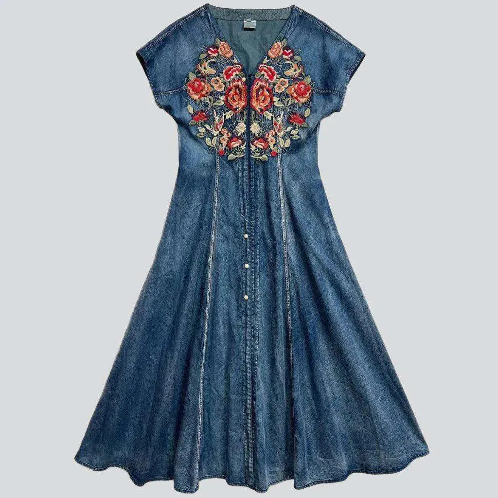 Embroidered city style denim dress