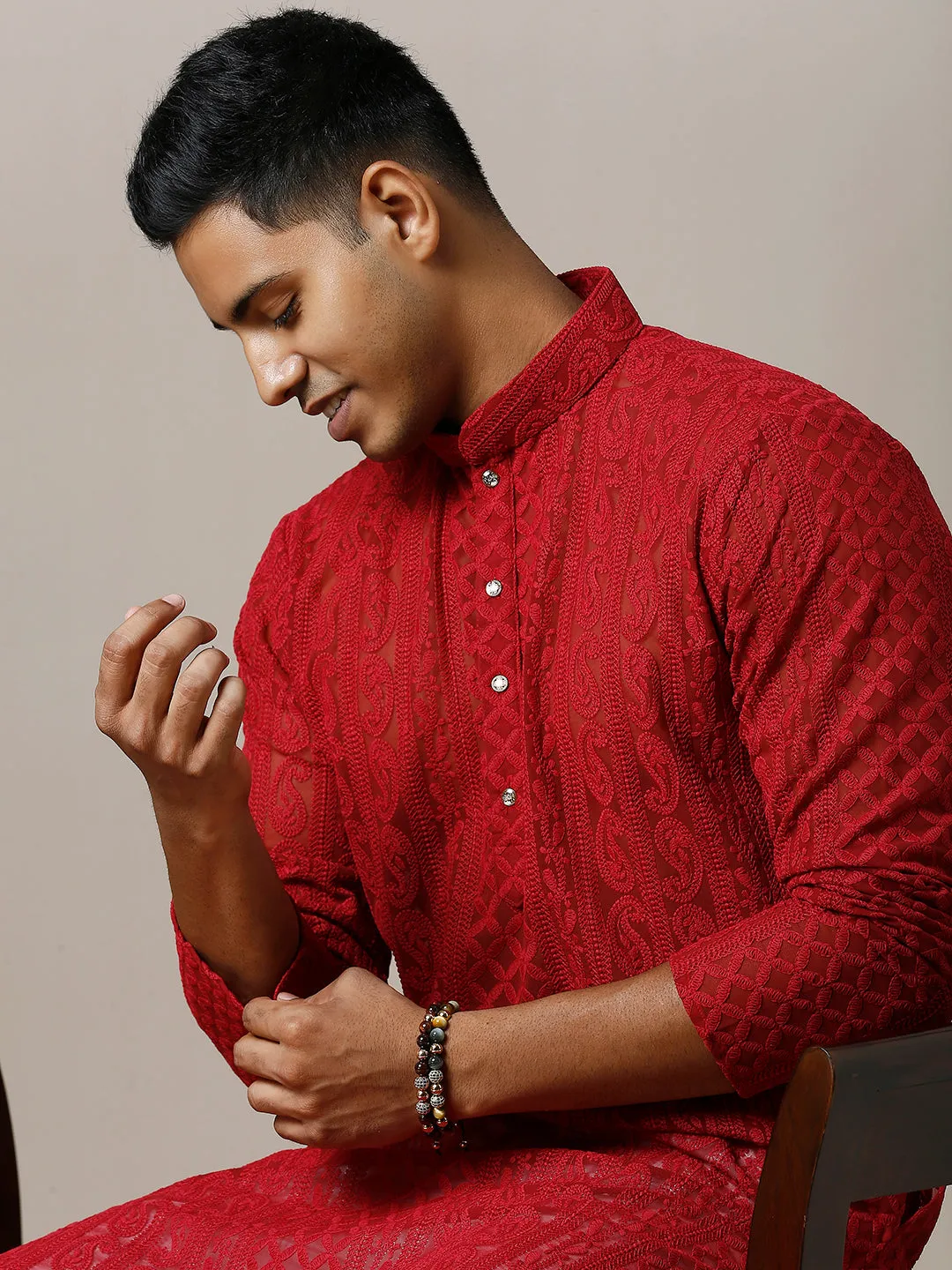 GEHRA MAROON CHIKANKARI KURTA FOR MEN IN PAISLEY DESIGN