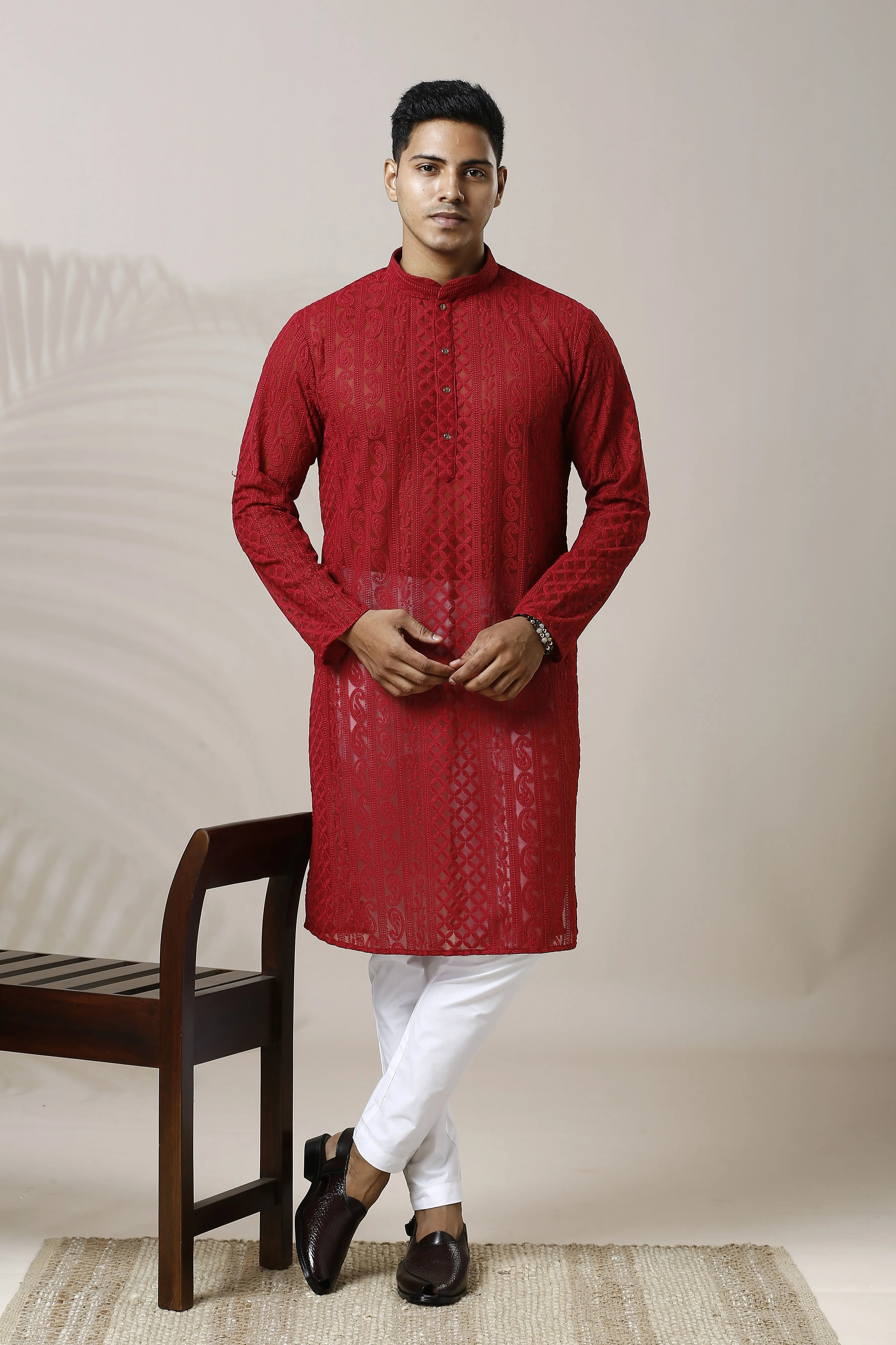 GEHRA MAROON CHIKANKARI KURTA FOR MEN IN PAISLEY DESIGN