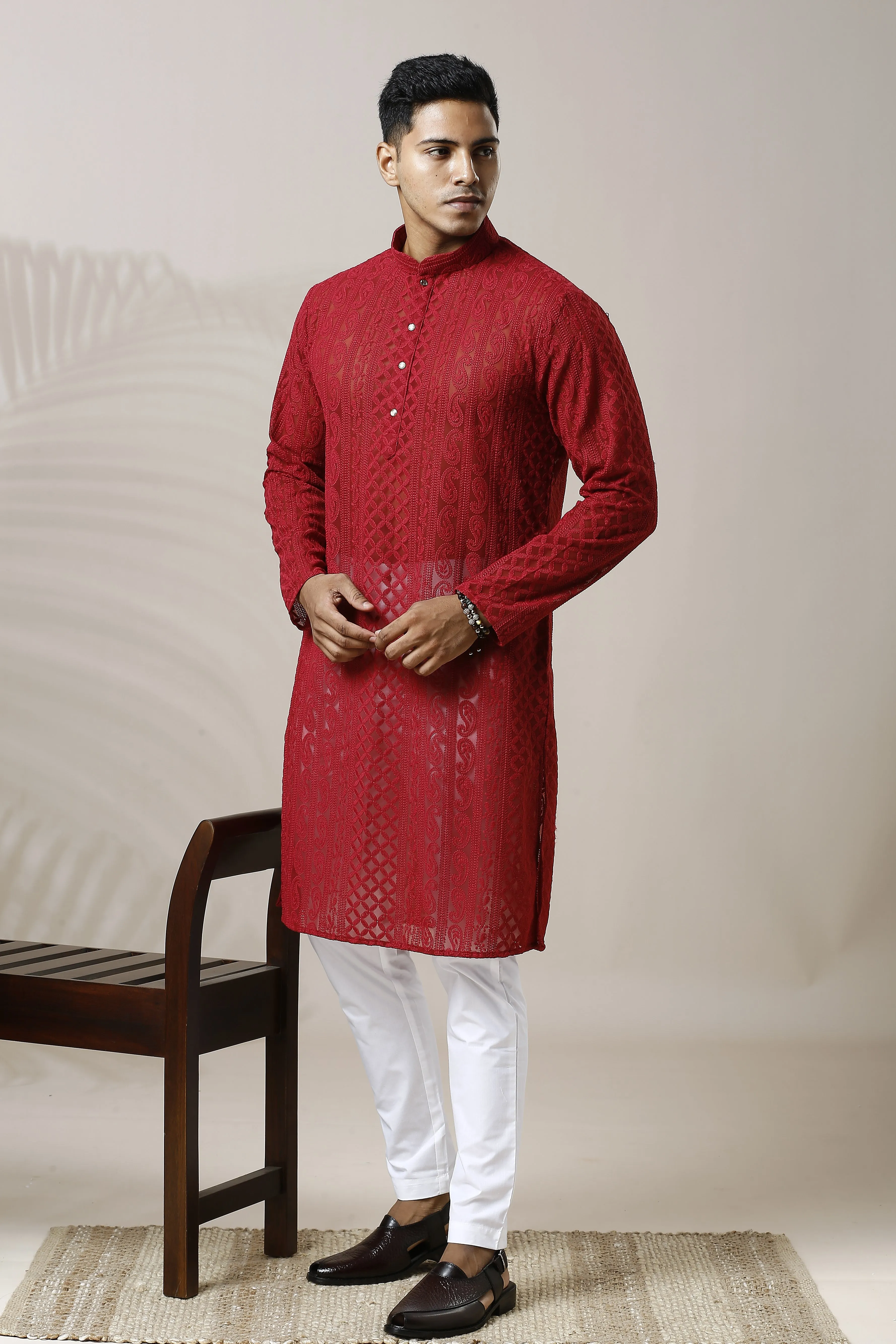 GEHRA MAROON CHIKANKARI KURTA FOR MEN IN PAISLEY DESIGN