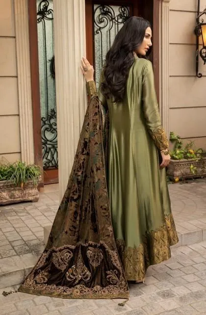 Nilofer Shahid - The Queen’s Chandelier - Pure Velvet - Peshwas - 3 Piece