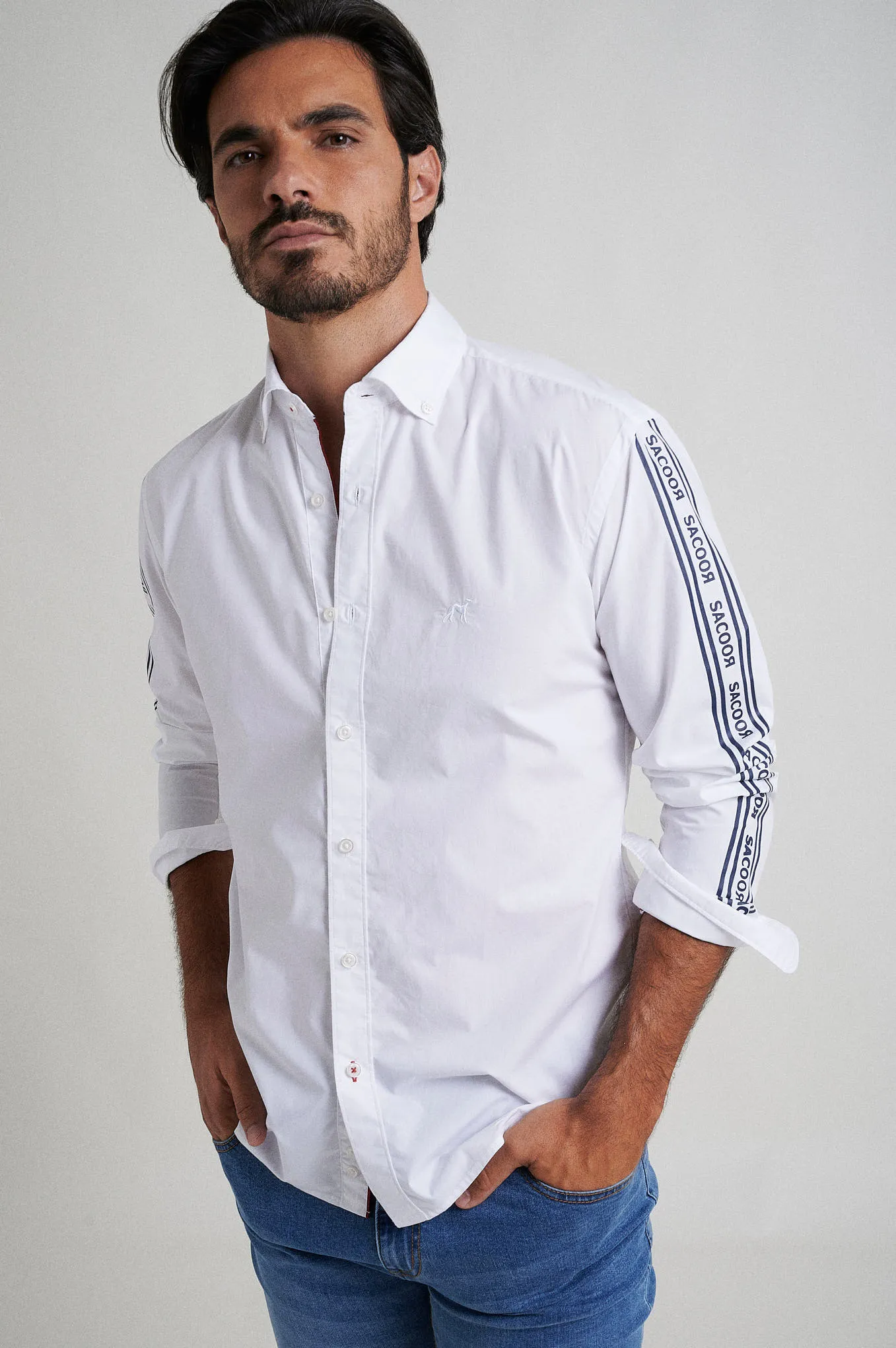 Slim fit 100% cotton shirt