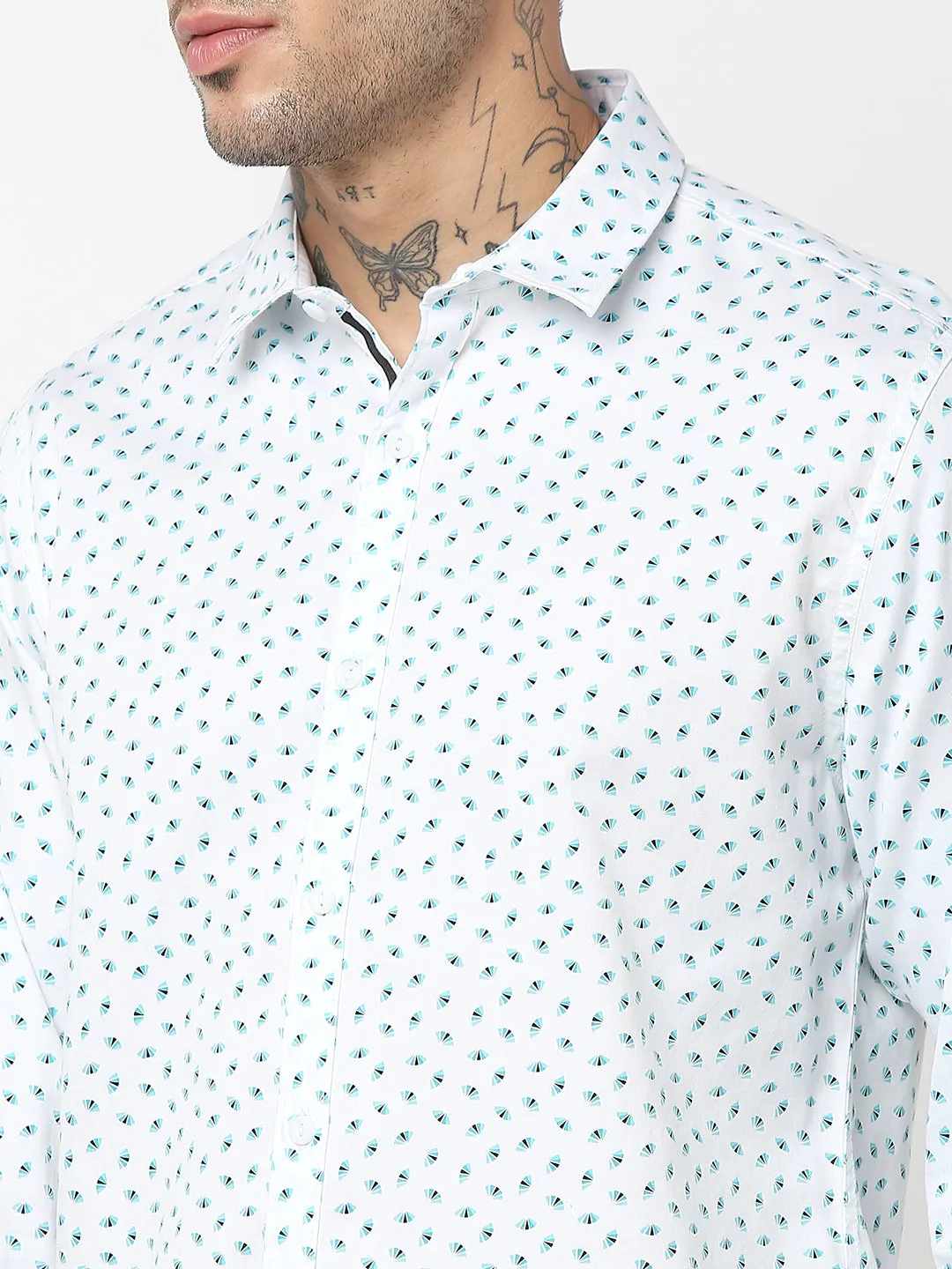 Spykar Men Green & White Cotton Slim Fit Printed Shirts