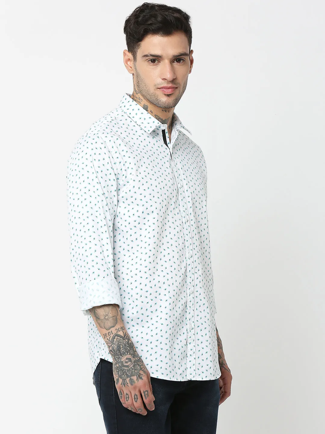 Spykar Men Green & White Cotton Slim Fit Printed Shirts