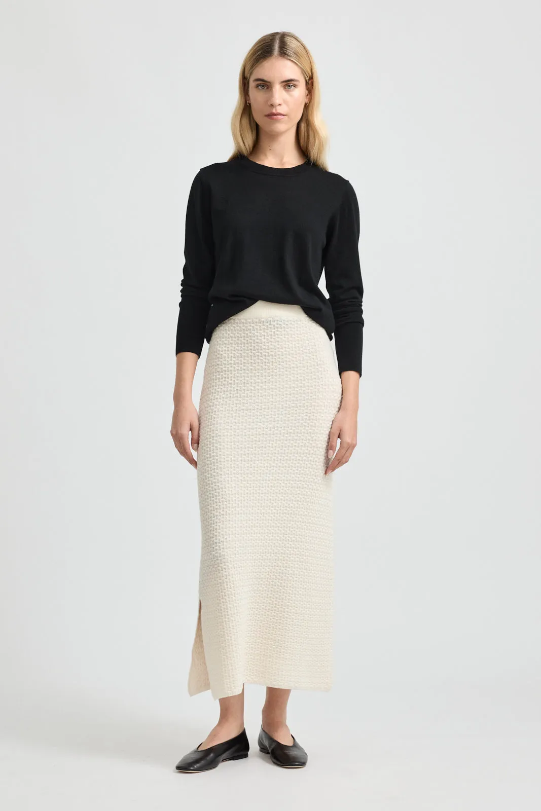 TEXTURED STITCH SKIRT