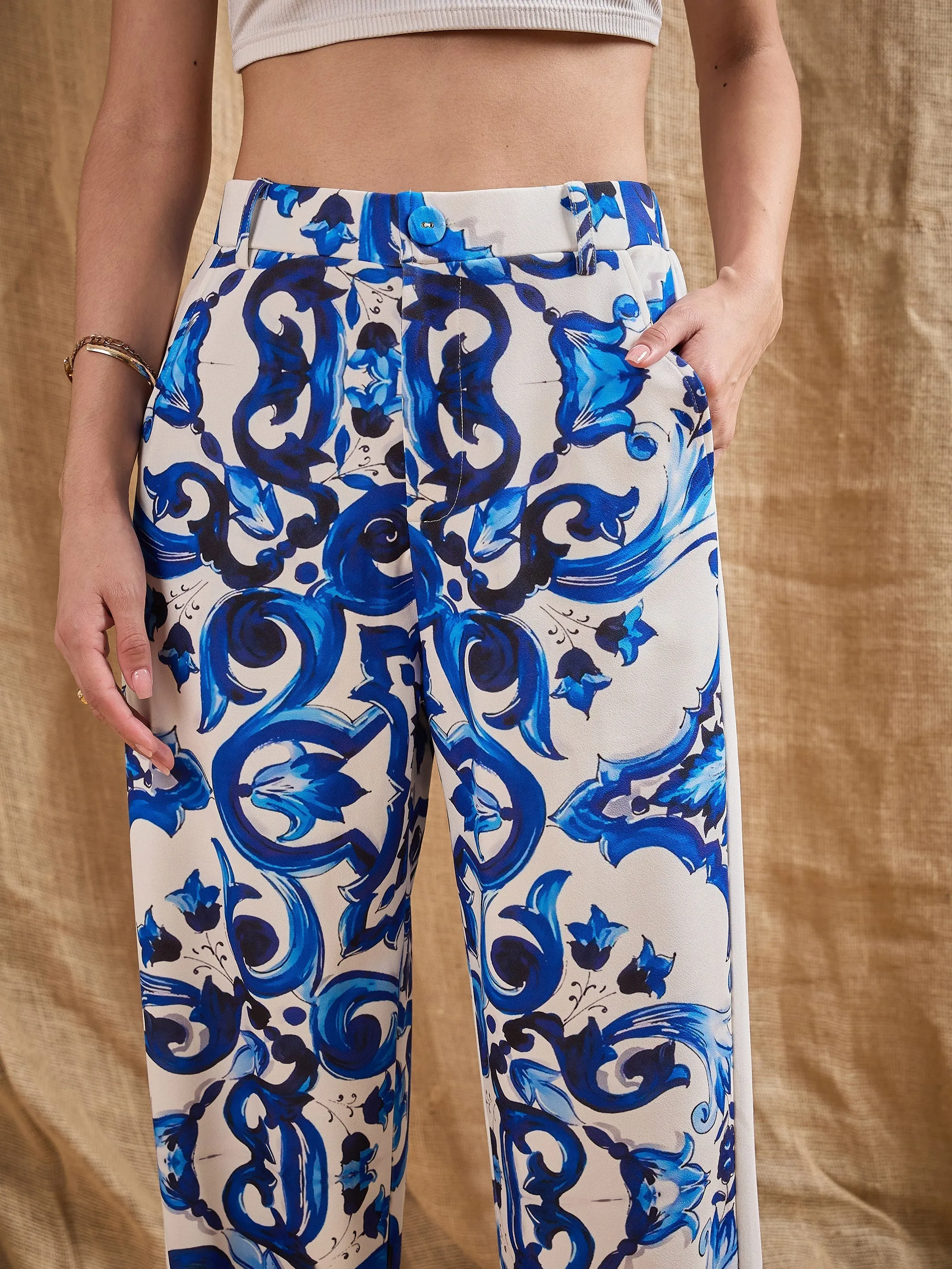 Women Blue Printed Straight Fit Pants